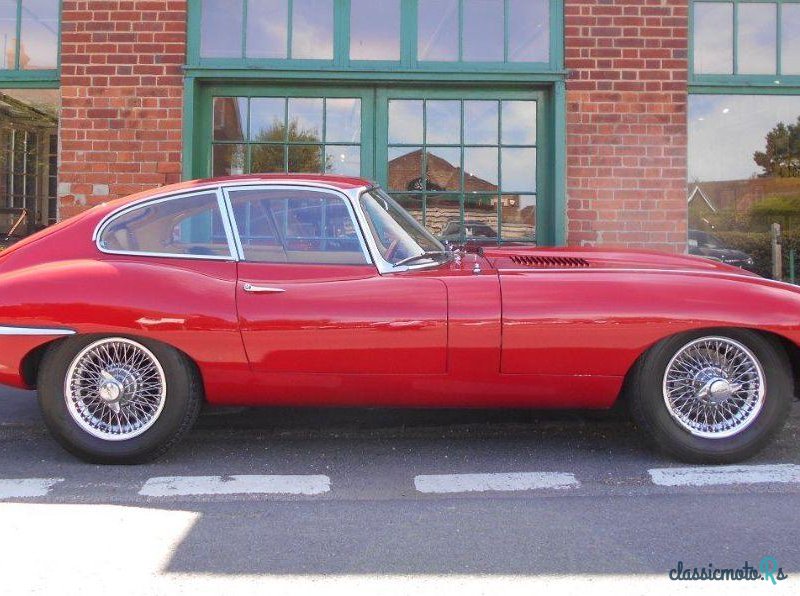 1966' Jaguar E-Type photo #2