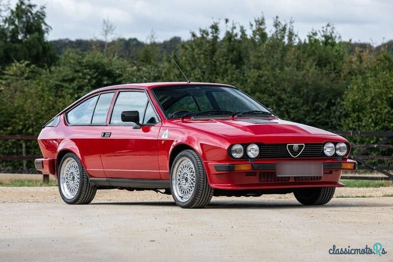 1983' Alfa Romeo Alfetta photo #1