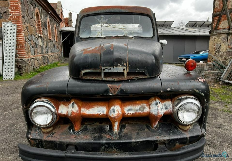 1951' Ford F-2 photo #4