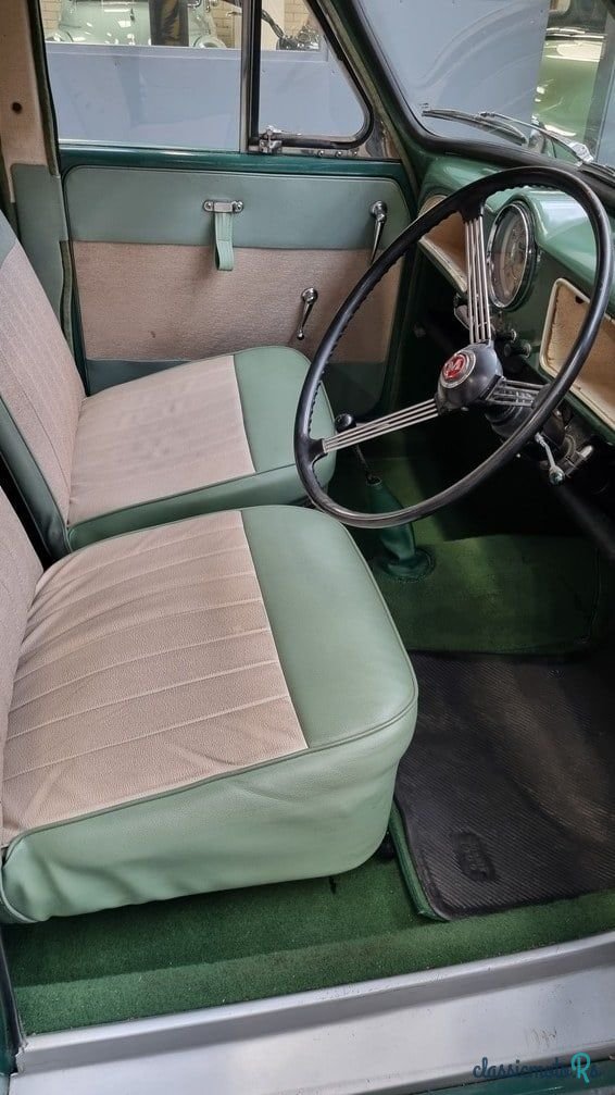 1964' Morris Minor photo #3