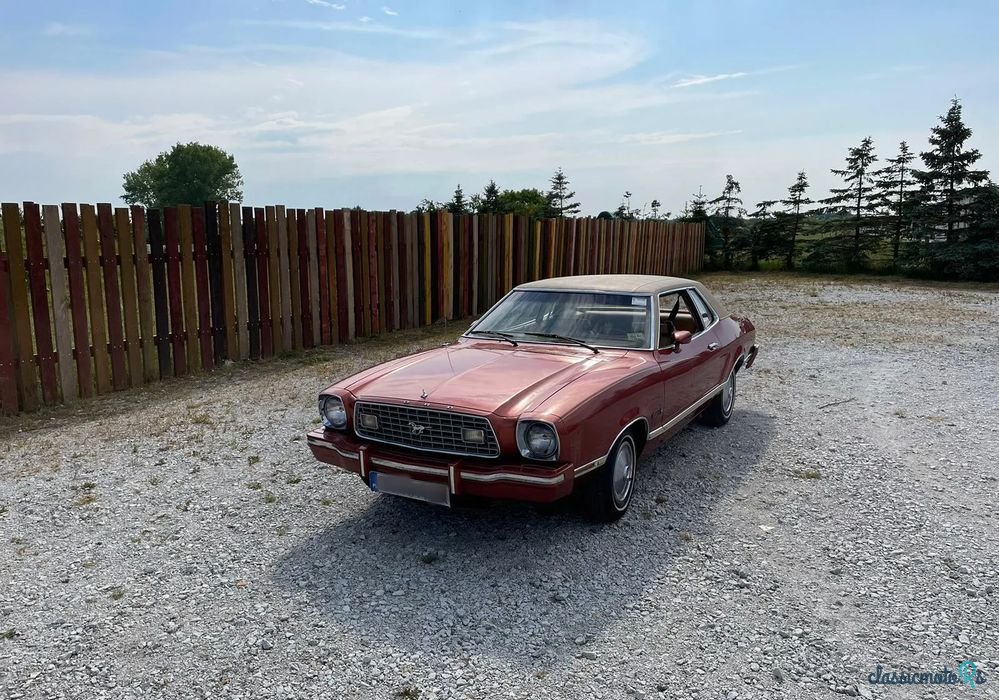 1975' Ford Mustang photo #1