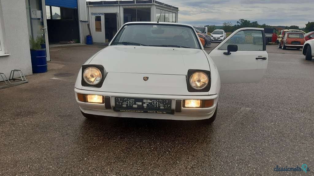 1977' Porsche 924 photo #3
