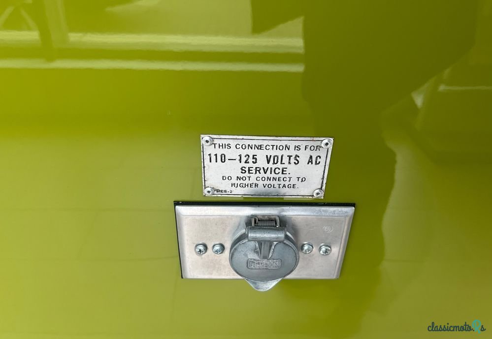 1969' Volkswagen T2 Westfalia photo #4