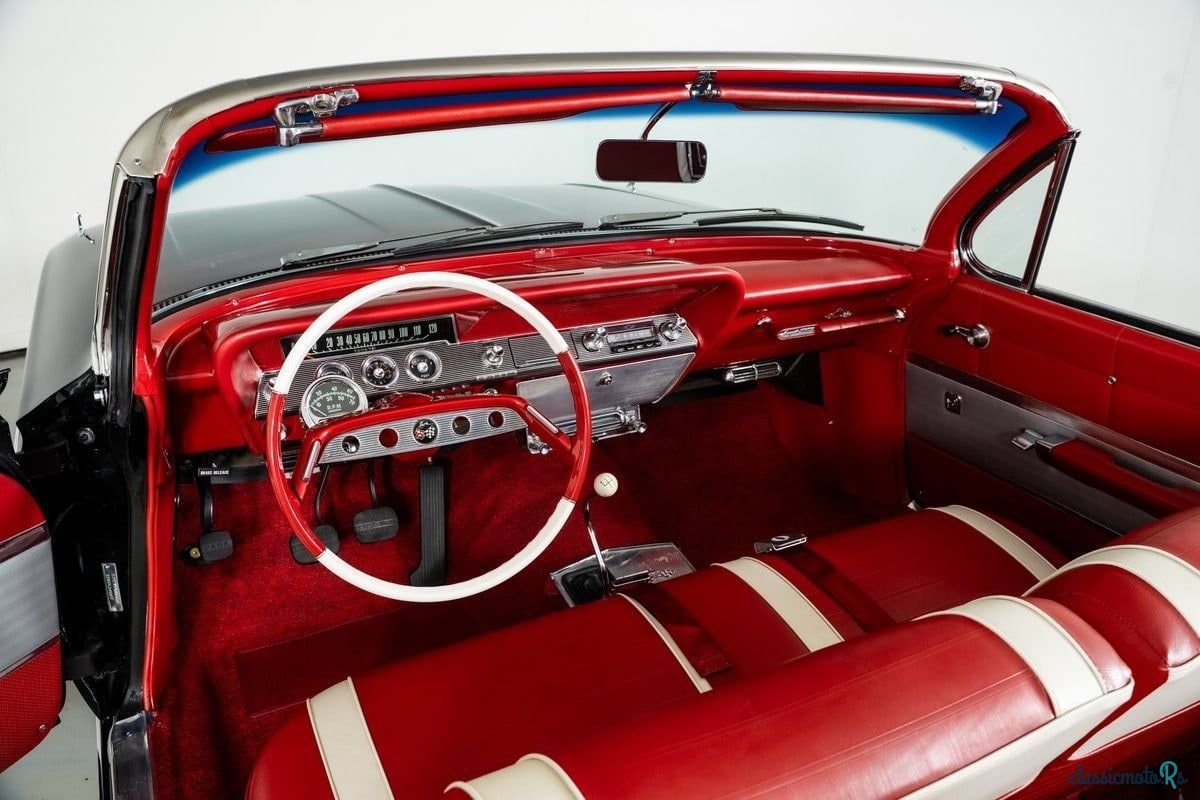 1961' Chevrolet Impala photo #2