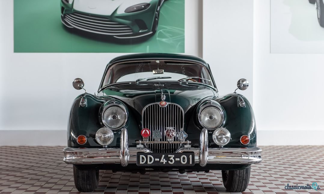 1957' Jaguar Xk150 photo #2