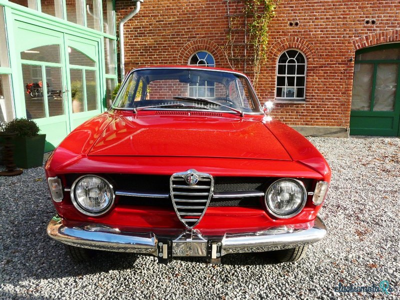 1967' Alfa Romeo Gt photo #3