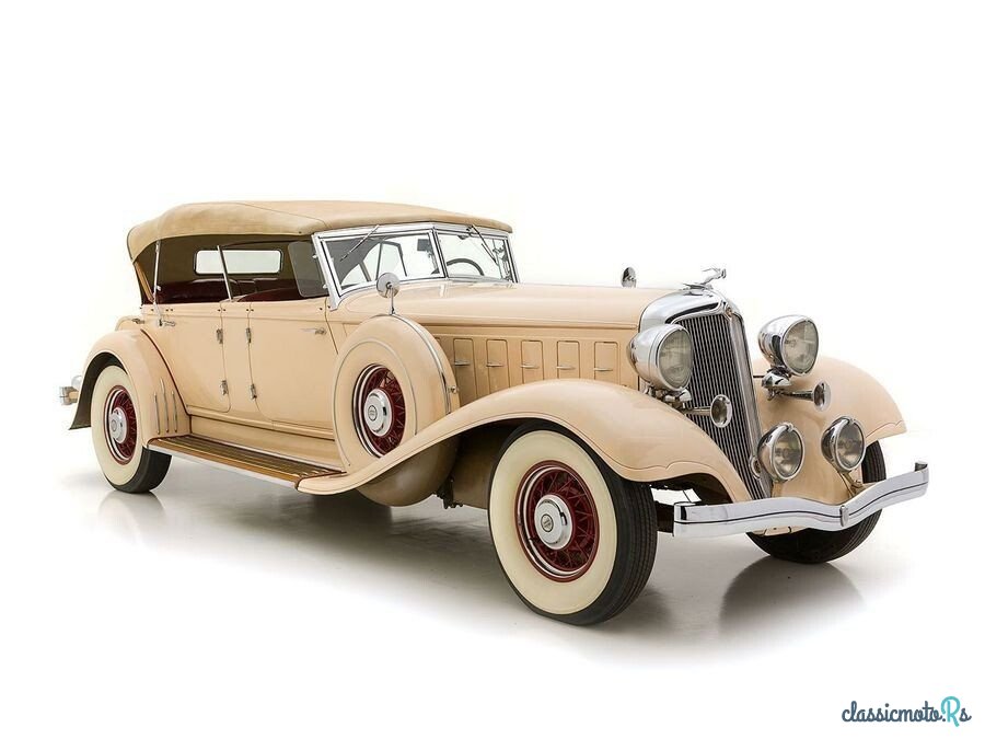 1933' Chrysler Imperial photo #2