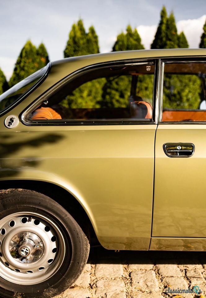 1971' Alfa Romeo GTV photo #4