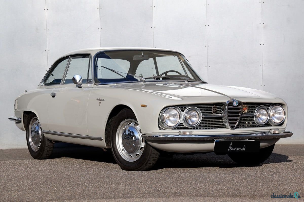 1961' Alfa Romeo 2000 photo #1