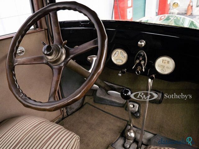 1922' Cadillac photo #4