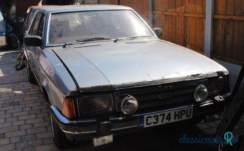1985' Ford Granada photo #2