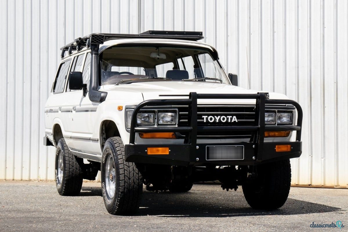 1989' Toyota Land Cruiser photo #2