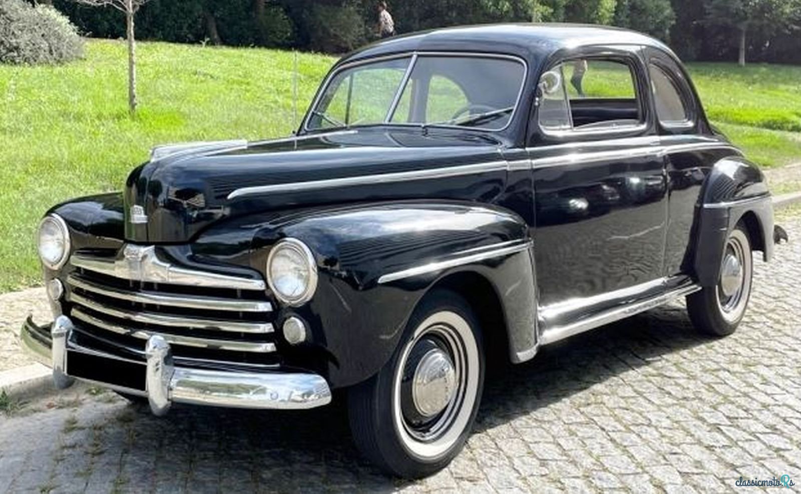 1948' Ford Coupe Super Deluxe photo #1