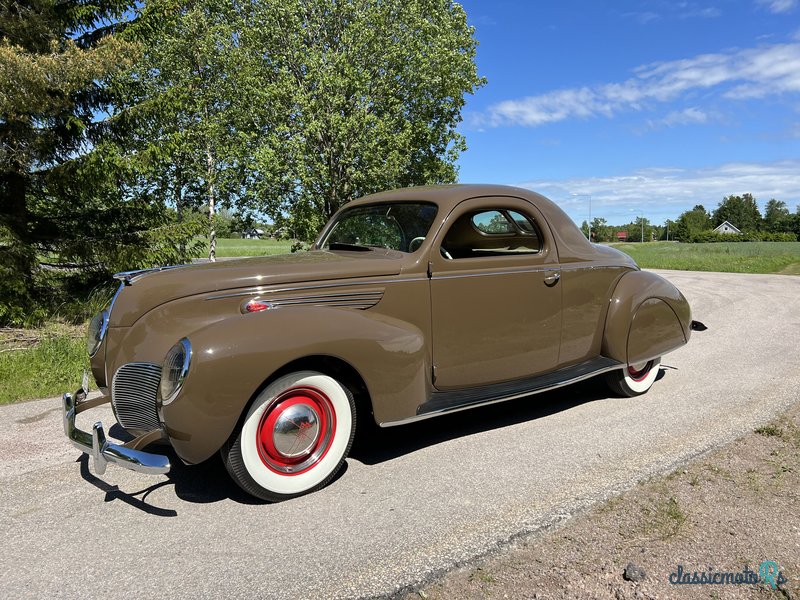 1938' Lincoln Zephyr Coupe photo #3