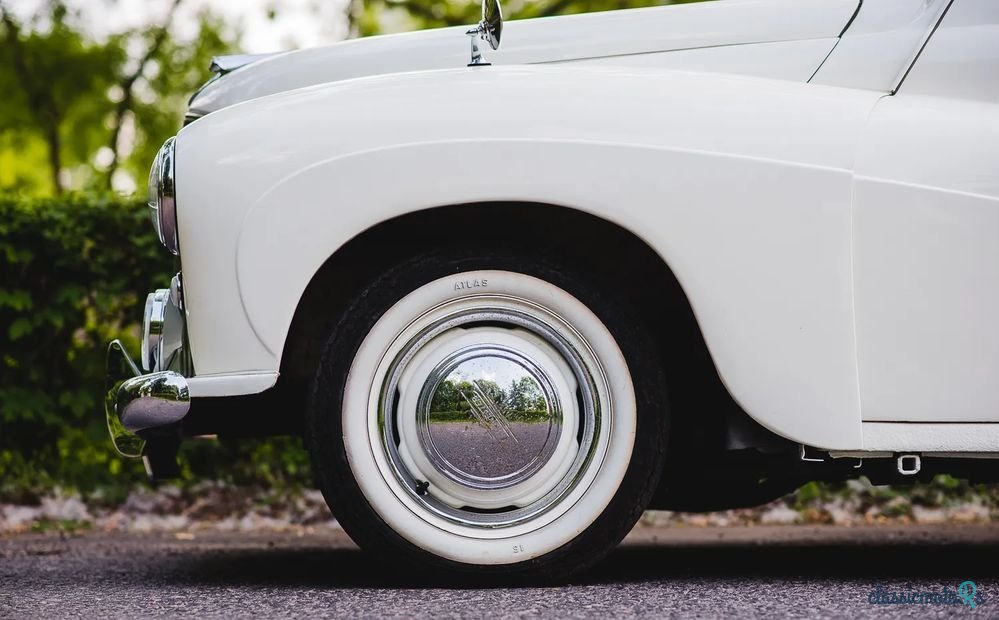 1953' Lanchester Fourteen photo #6