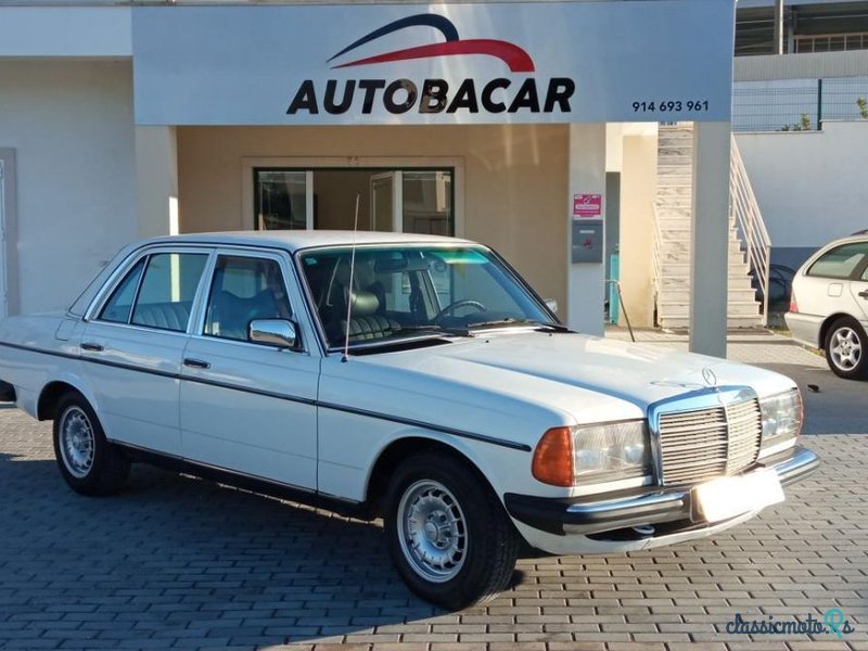 1979' Mercedes-Benz 300 photo #1