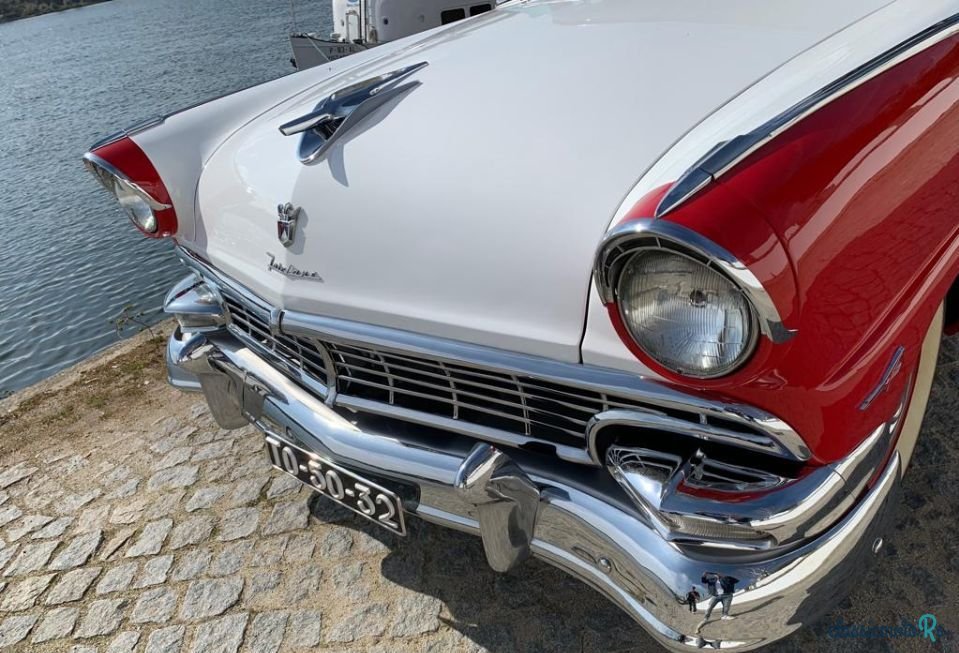 1956' Ford Thunderbird Fairlane Crown Victória photo #3