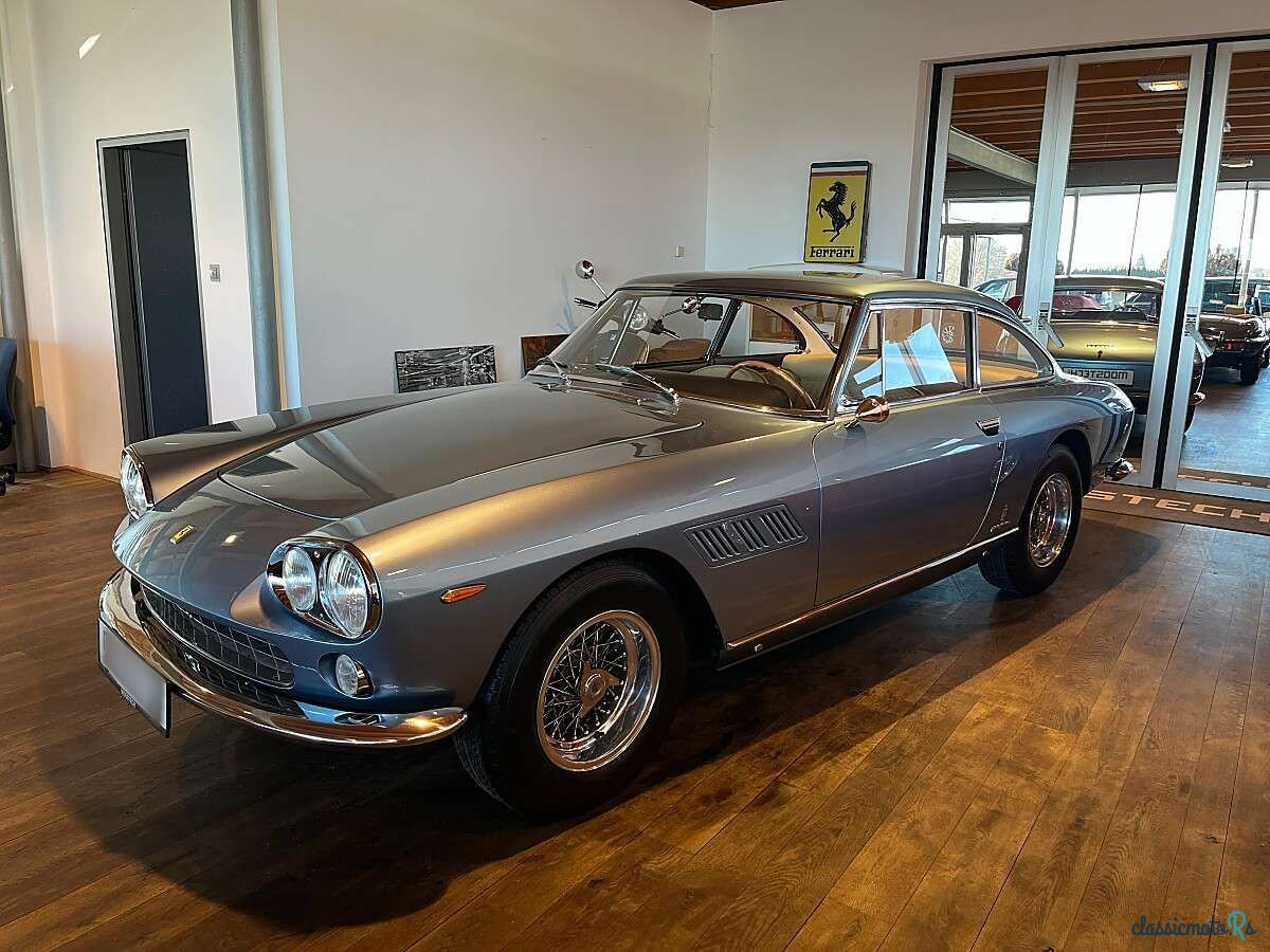 1965' Ferrari 330 GT photo #5