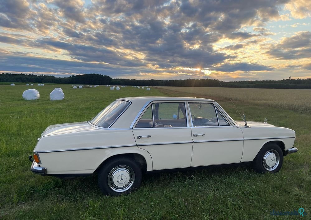 1970' Mercedes-Benz W114 photo #4