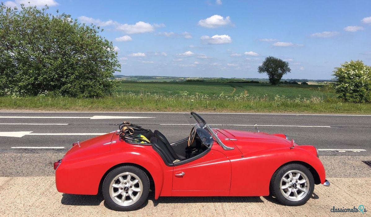 1963' Triumph TR3 B photo #3