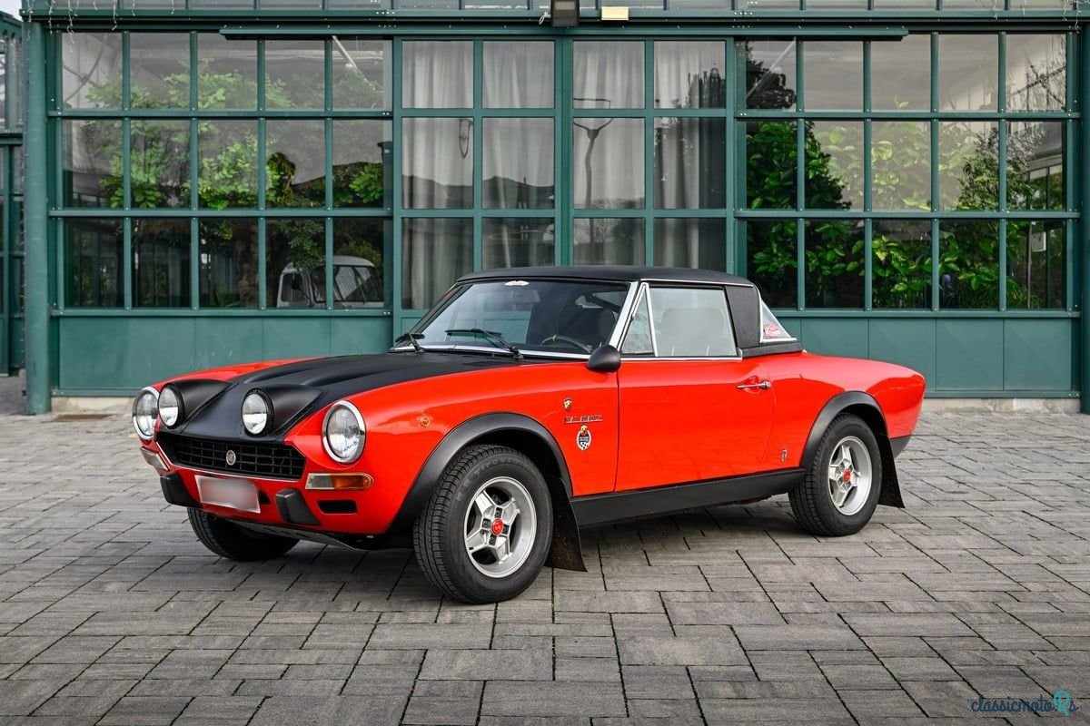 1976' Fiat 124 Spider photo #1
