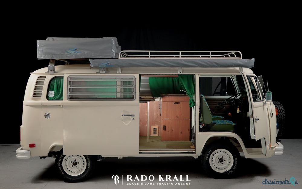 1974' Volkswagen Transporter photo #2