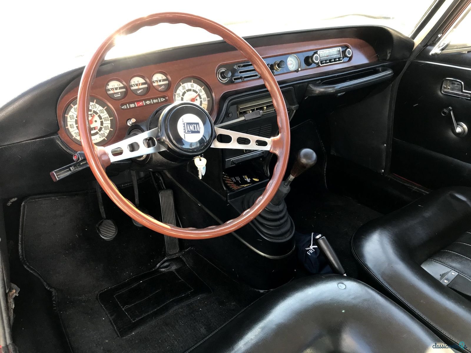 1975' Lancia Fulvia Coupe photo #4