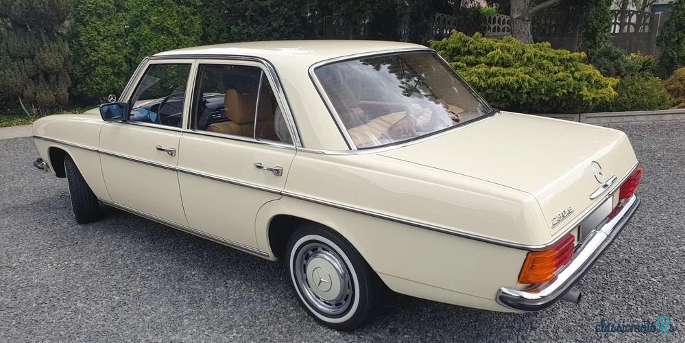 1976' Mercedes-Benz W114 photo #5