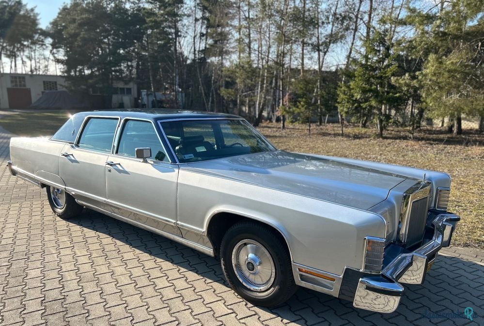 1977' Lincoln Continental photo #3