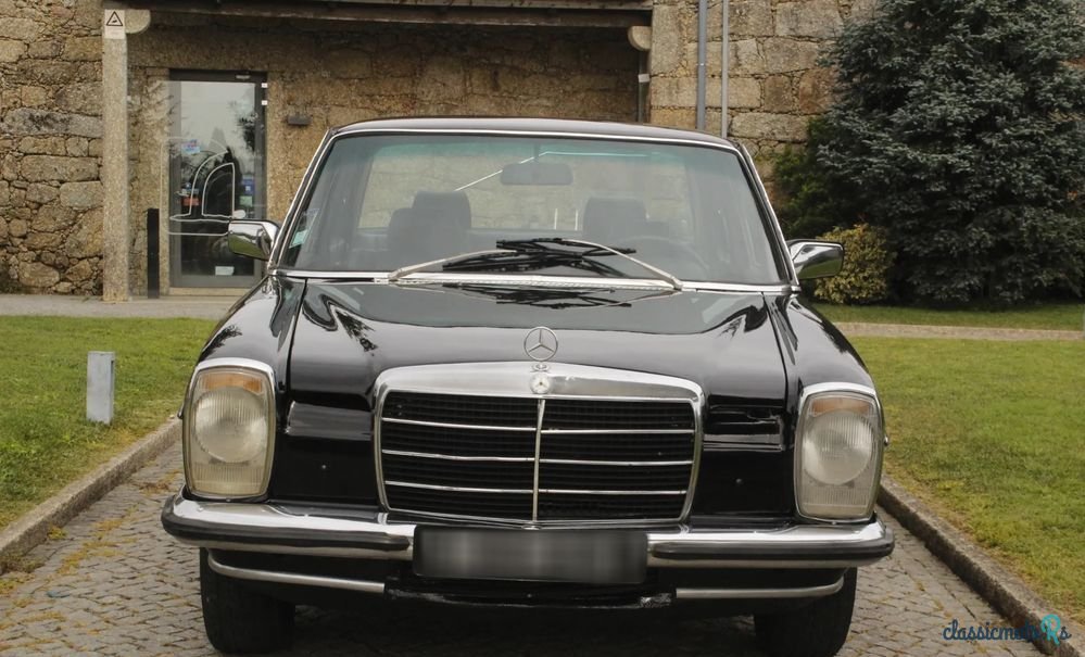 1975' Mercedes-Benz 240 photo #2