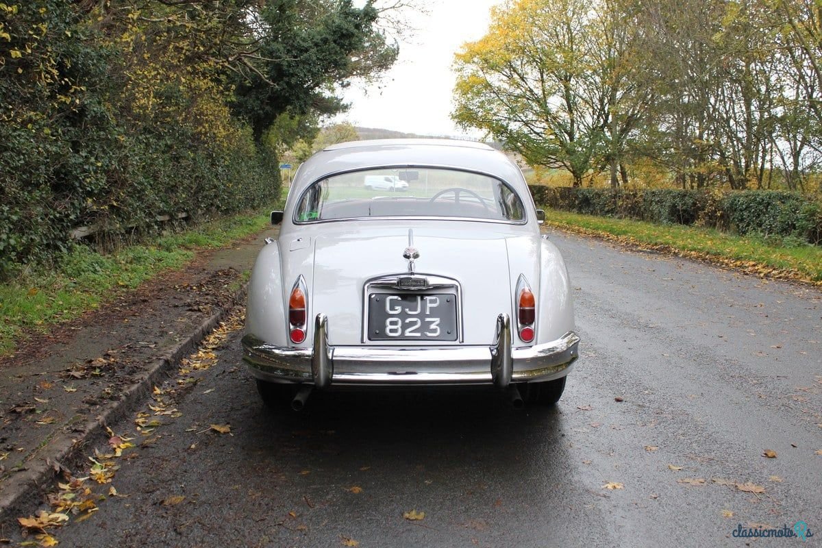 1961' Jaguar XK photo #5