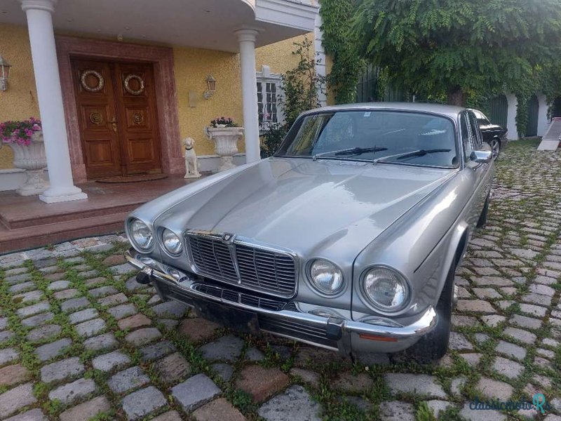 1976' Jaguar XJ photo #4