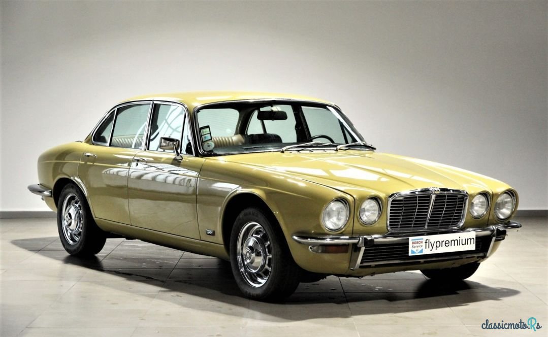 1974' Jaguar XJ photo #1