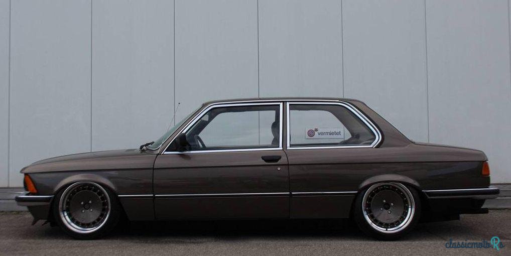 1982' BMW 320 photo #3