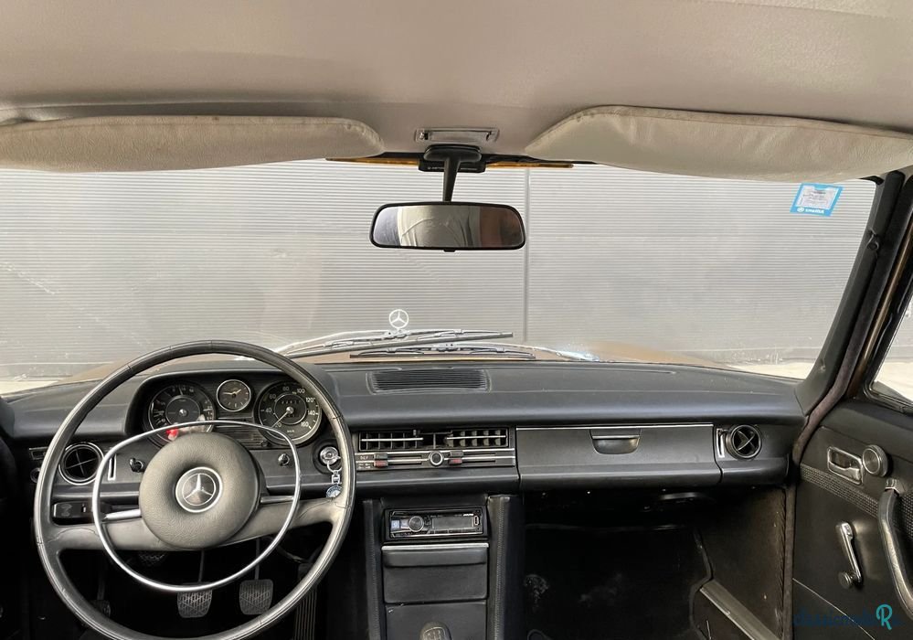 1968' Mercedes-Benz 220 photo #6