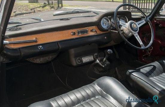 1965' Alfa Romeo Sprint 2600 photo #6
