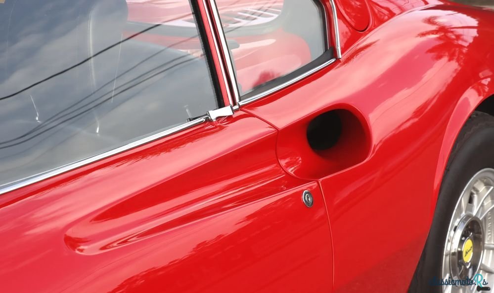 1971' Ferrari Dino photo #4