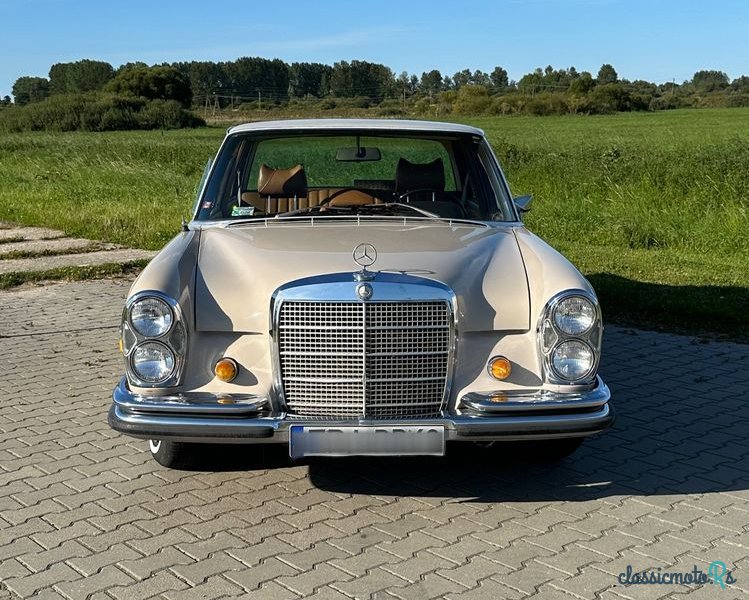 1969' Mercedes-Benz 280 photo #2