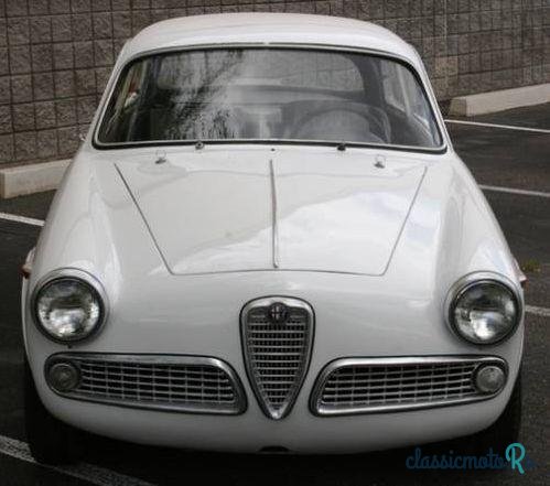 1958' Alfa Romeo photo #1
