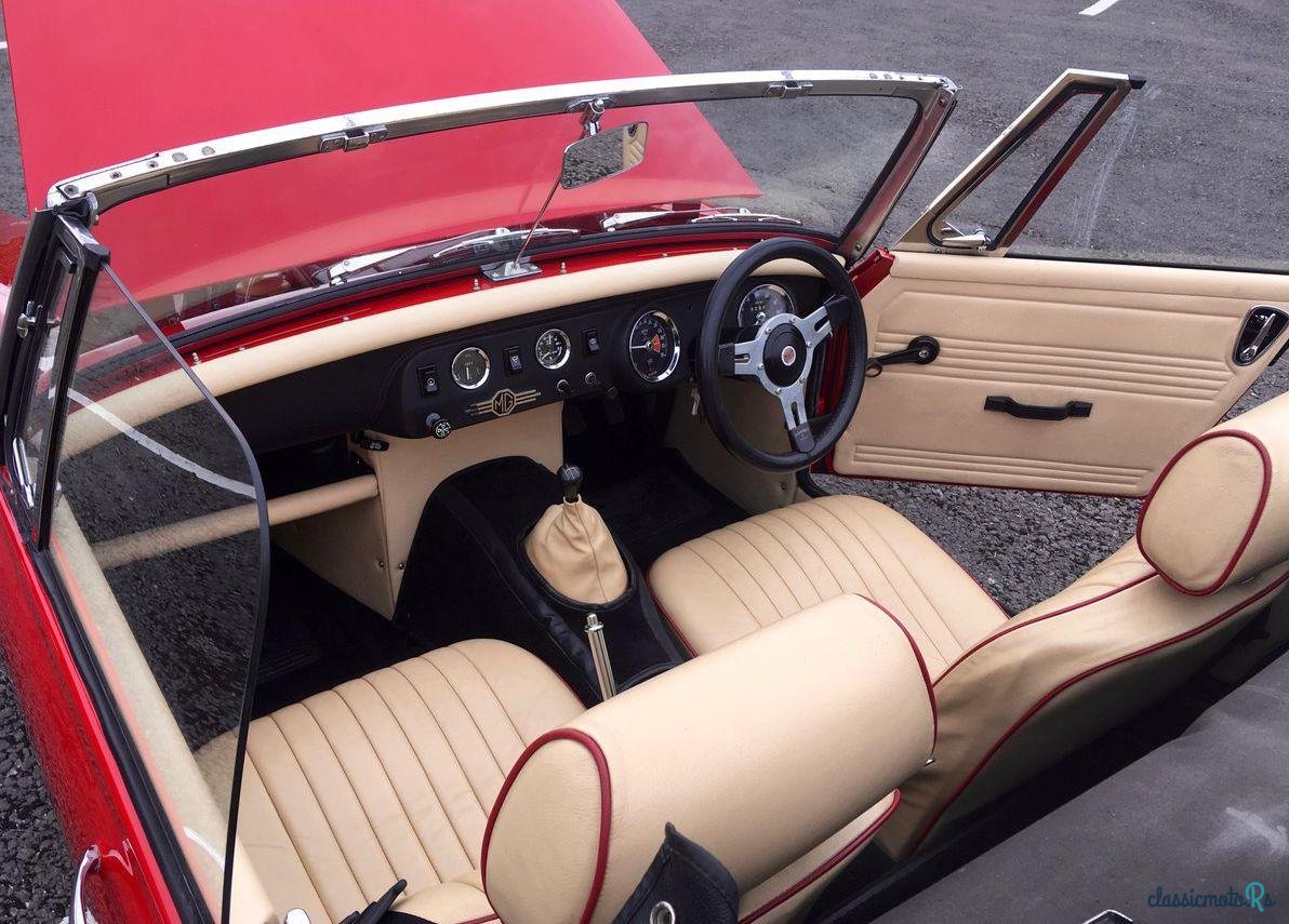 1972' MG Midget photo #3