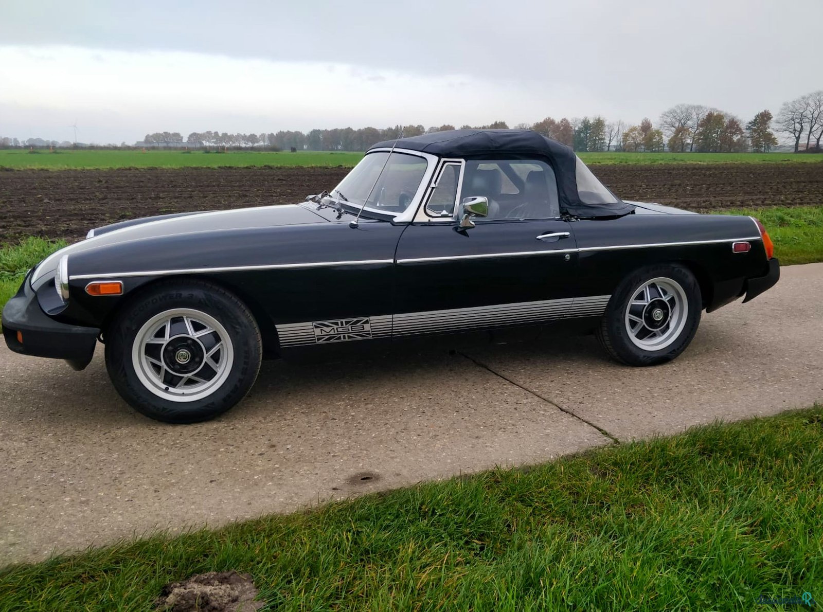 1979' MG Roadster photo #2