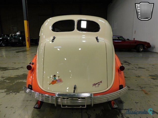 1937' Plymouth photo #3