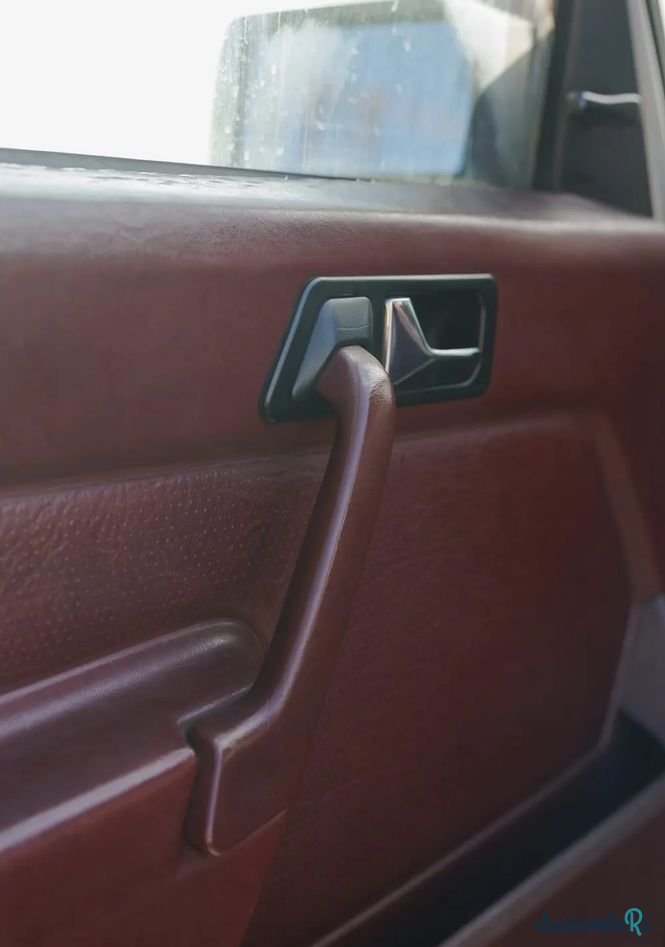 1988' Mercedes-Benz W201 190 D 2.5 photo #5