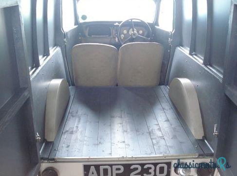 1937' Ford Y Series Van photo #4