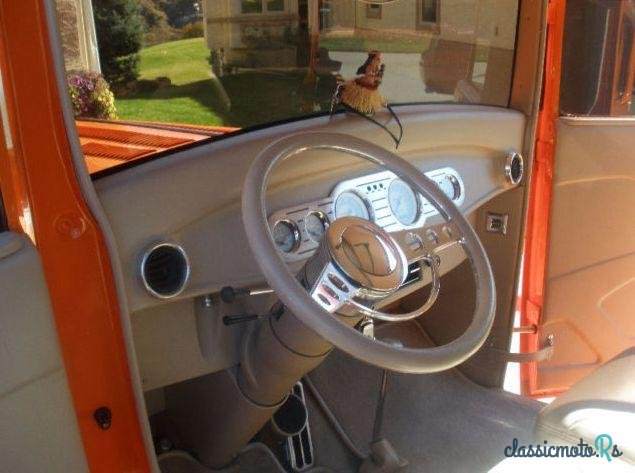 1929' Ford Model A Tudor photo #2
