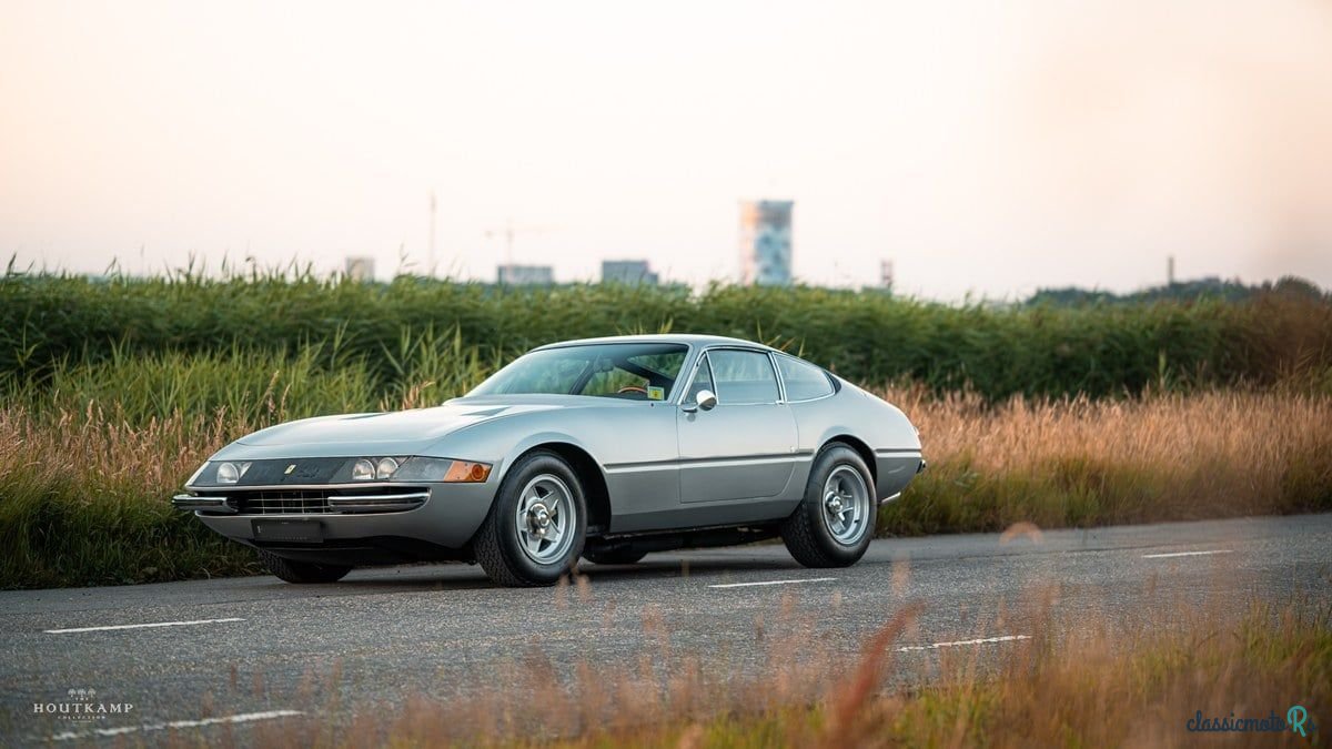 1969' Ferrari 365 photo #4