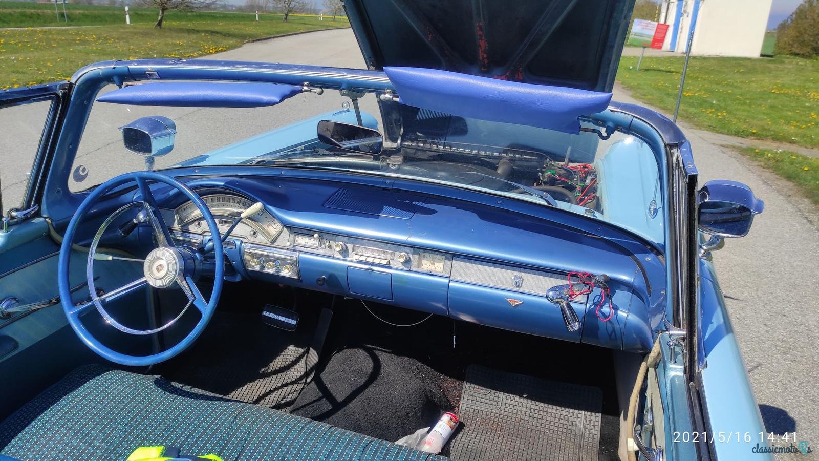 1958' Ford Sunliner conv photo #6