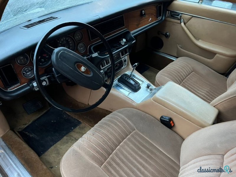 1977' Jaguar XJ photo #4