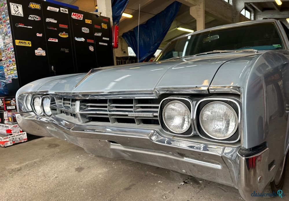 1966' Oldsmobile Starfire photo #4