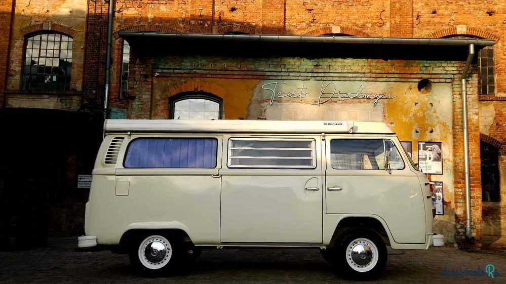 1973' Volkswagen Transporter photo #3
